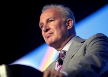 Питер Шифф прогнозирует скорое падение биткоина