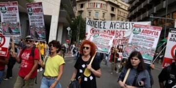 Греция вводит 13-часовой рабочий день