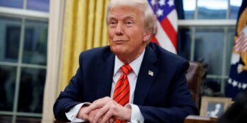 Трамп в Белом доме случайно «обрел рога»: ФОТО вызвало ажиотаж в соцсетях