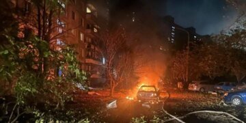 Осколки дрона упали на дом: есть раненые в результате атаки на Киев