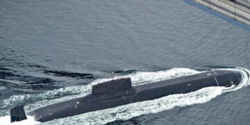Британия заявила о росте активности российских кораблей у своих берегов