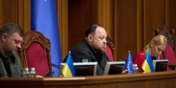Рада увеличила госбюджет на 325 млрд грн для финансирования армии