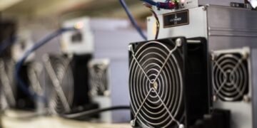 Майнер-одиночка добыл блок биткоина и заработал $347 000