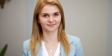 Рада забрала мандат у нардепа-«слуги» Колесник, которая писала о «валить из страны»
