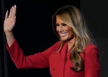 Меланию Трамп и Хавьера Милея обвиняют в мошенничестве