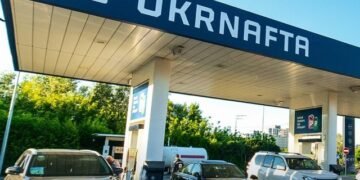 «Укрнафта» обновила более 50% АЗК Shall