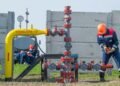 Украинцев просят экономить газ из-за новой атаки РФ на добычу