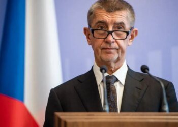 Новое правительство в Чехии: коалиция подписана с антиукраинской партией