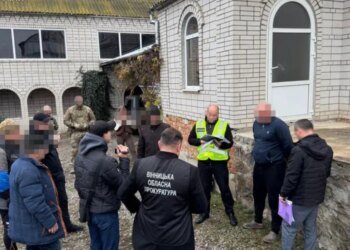 В Винницкой области ради отсрочки депутат «купил» девушку с инвалидностью