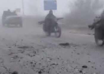 Россияне пытались зайти в Покровск под прикрытием тумана, но были остановлены FPV-дронами. ВИДЕО