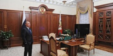 Путин спрятался от дронов ВСУ в бункере с поддельным кабинетом под прикрытием 13 ЗРПК «Панцирь»