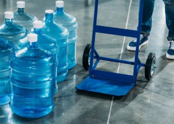 Украина перейдет на питьевую воду по стандартам ЕС: Кабмин одобрил концепцию