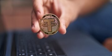 S&P ухудшило оценку надежности самого популярного стейблкоина до самого низкого уровня