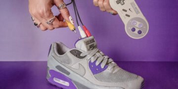 В отличие от кроксов Xbox, в этих Nike есть настоящая игровая консоль