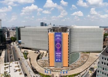 Politico: в ЕС боятся, что вето Бельгии поставит под угрозу кредит МВФ для Украины