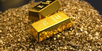 FT: Китай тайком скупает золото сотнями тонн, но отчитывается минимум