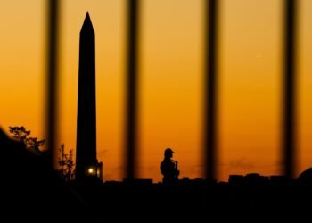 Шатдаун в США пошел на рекорд. Сенат в четырнадцатый раз провалил голосование