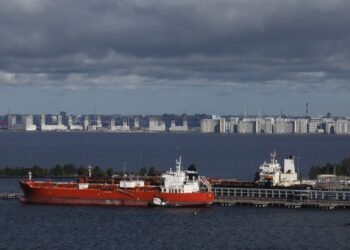 Bloomberg: Морские поставки сырой нефти из РФ снизились до двухмесячного минимума