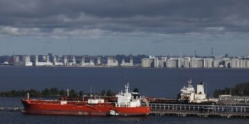 Bloomberg: Морские поставки сырой нефти из РФ снизились до двухмесячного минимума