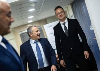 Венгрия решила отдать 1,5 млн евро «близкому союзнику» Ливану вместо Украины