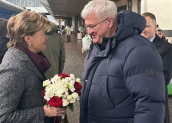 В Киев прибыла глава МИД Латвии