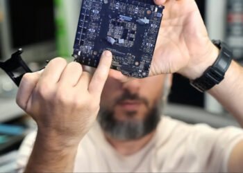 NVIDIA заменит RTX 5090 FE скандальному ютуберу, который разобрал видеокарту и не смог собрать