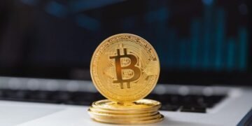 Аналитики Bernstein: Не нужно переживать из-за падения цены BTC