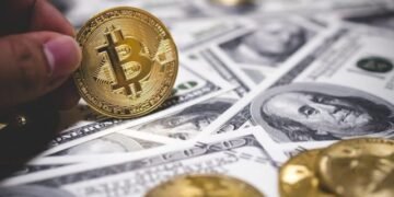 Пользователь заплатил около $100 тыс. комиссии за перевод $10 в BTC