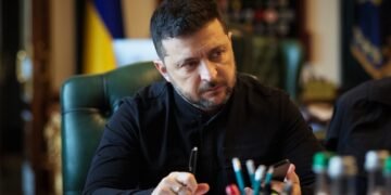 Зеленский подвел итоги встречи с депутатами СН и призвал к «боеспособности»