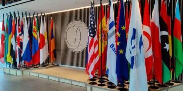 IFC, ЕБРР и Notus и Rengy Development на ReBuild Ukraine 2025 подписали соглашения по развитию ВЭС, СЭС и energy storage