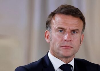 «Надо что-то хорошее для украинцев». Макрон требует пересмотра плана Трампа