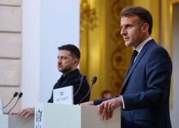 Чтобы противостоять новой агрессии. Макрон анонсировал восстановление ВСУ после перемирия