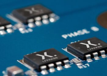 Мировые автопроизводители спасены: Китай разрешил экспорт чипов Nexperia по заявкам