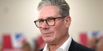 Стармер призвал «коалицию решительных» закрепить обязательства по миротворческим силам в Украине