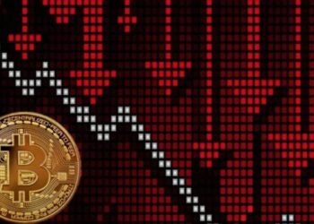 Аналитики прокомментировали падение цены биткоина