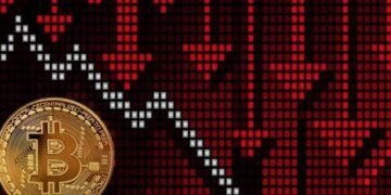 Аналитики прокомментировали падение цены биткоина