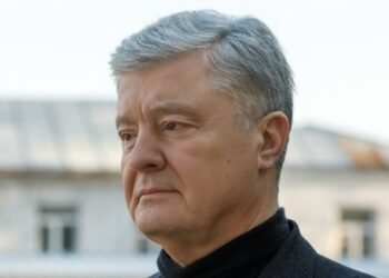 Нацбанк запретил Порошенко право голоса по его почти 65% акций в банке МИБ