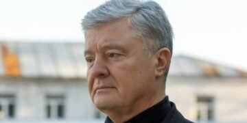 Нацбанк запретил Порошенко право голоса по его почти 65% акций в банке МИБ