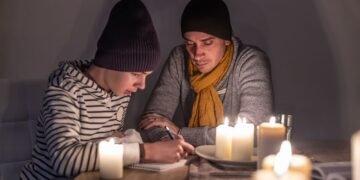 Снова отключения света в большинстве областей: графики «Укрэнерго» на 16 ноября