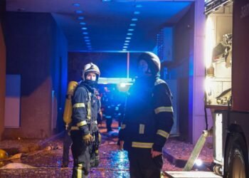 Ракеты и дроны с разных сторон, прилеты по домам, есть погибший: все об атаке на Киев