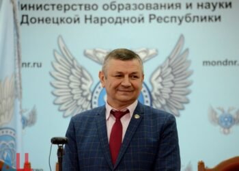 Вывезли сотни украинских детей в Россию: СБУ объявила подозрения «чиновникам ДНР»