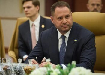 Ермак ушел, но остался: за ним еще  девять должностей