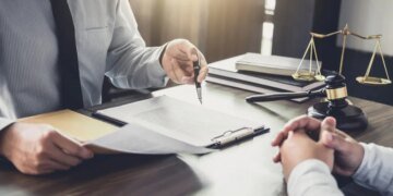 Ожидание кадровых решений: под прицелом — ставленники Ермака. Одним из первых может стать Кулеба, а следующим — Кривонос