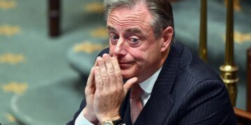 Кремль впал в истерику из-за своих денег и угрожает Бельгии ядерным беспилотником