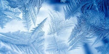 Синоптики предупредили о снегопадах и морозах до -16 градусов на новогодние праздники