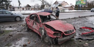 Росія вдарила ракетами й дронами по Україні: є влучання та руйнування