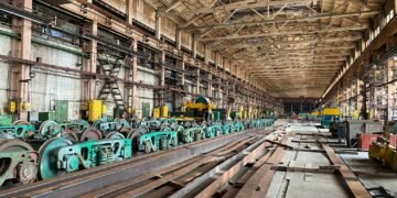 Минюст попросил конфисковать российскую долю в крупнейшем вагонзаводе Украины