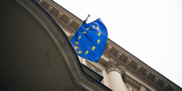 ЕС придется ежегодно платить 3 млрд евро процентов за кредит Украине