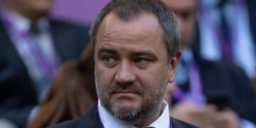 СБУ объявила в розыск экс-главу УАФ Павелко