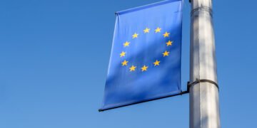 Еврокомиссия объяснила, почему репарационный кредит – это не конфискация российских активов